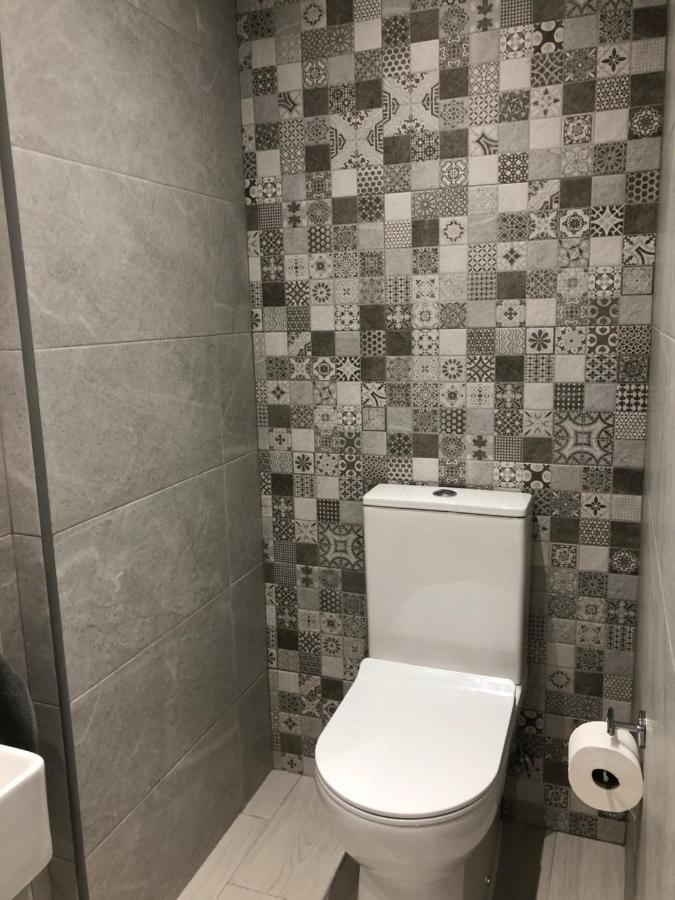 Victoria Luxury Beachfront Apartment In Benalmadena Costa المظهر الخارجي الصورة