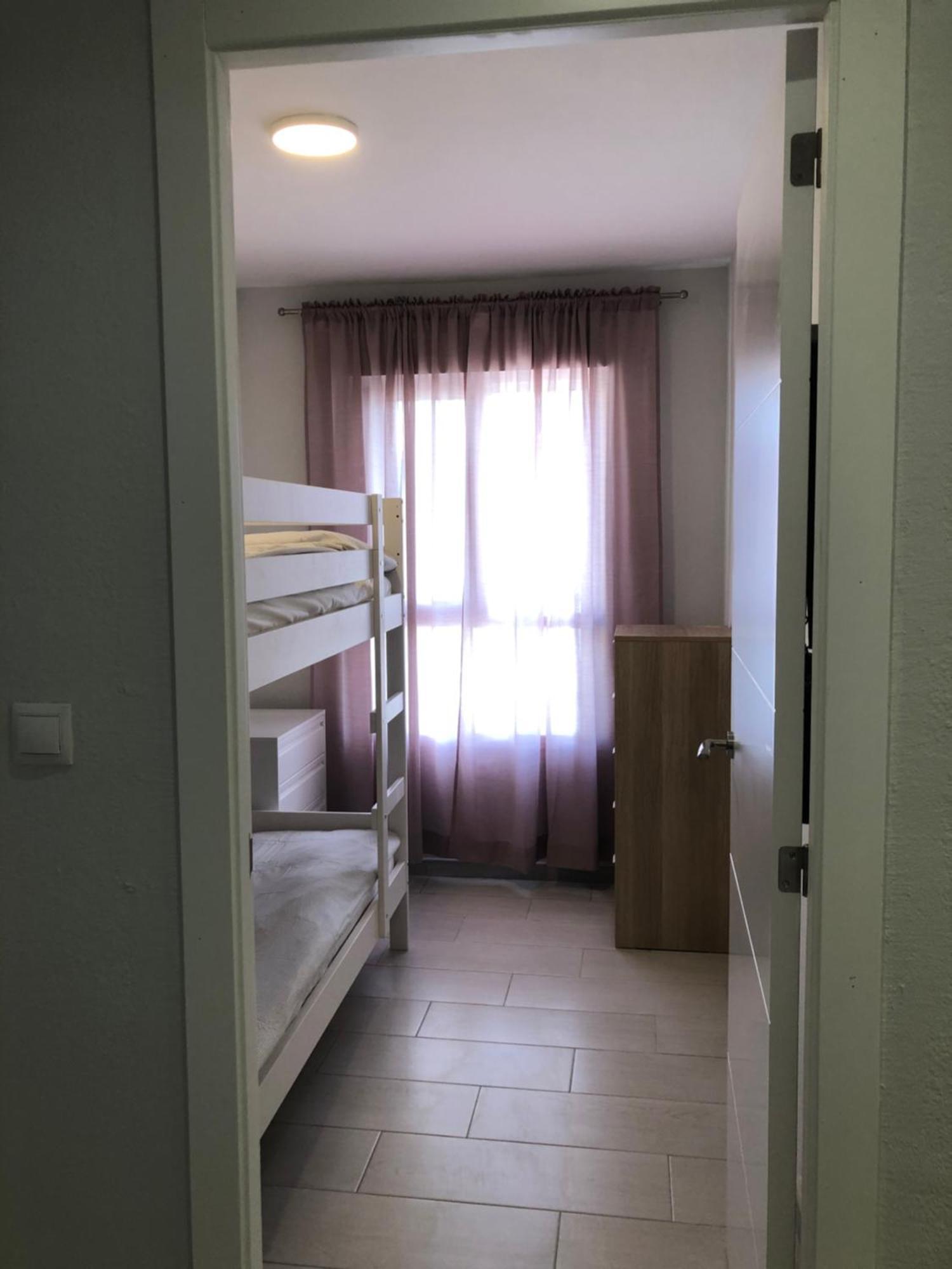 Victoria Luxury Beachfront Apartment In Benalmadena Costa المظهر الخارجي الصورة