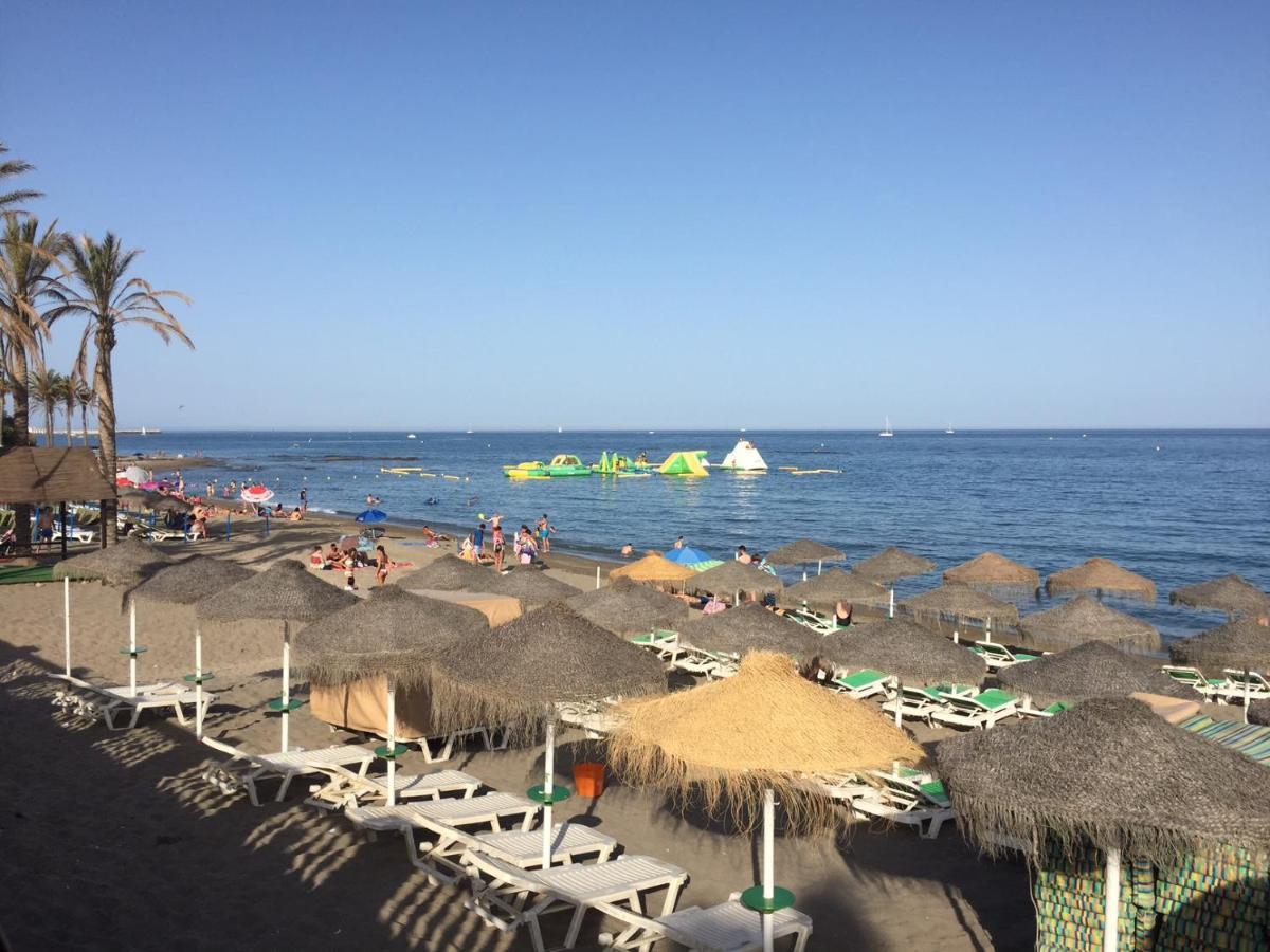 Victoria Luxury Beachfront Apartment In Benalmadena Costa المظهر الخارجي الصورة