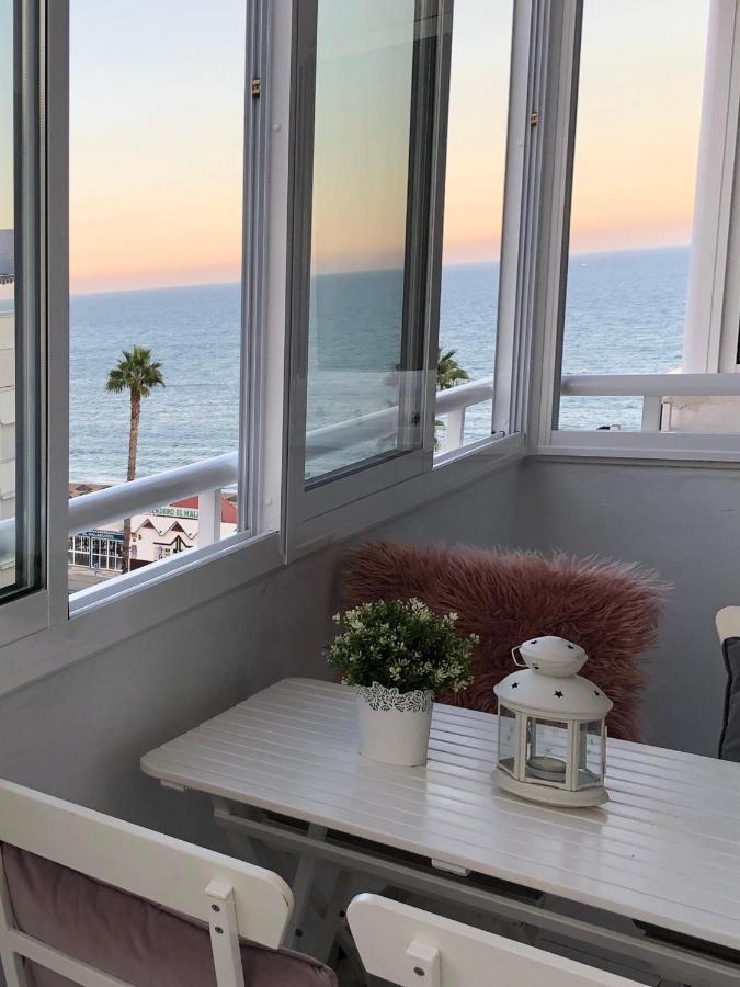 Victoria Luxury Beachfront Apartment In Benalmadena Costa المظهر الخارجي الصورة