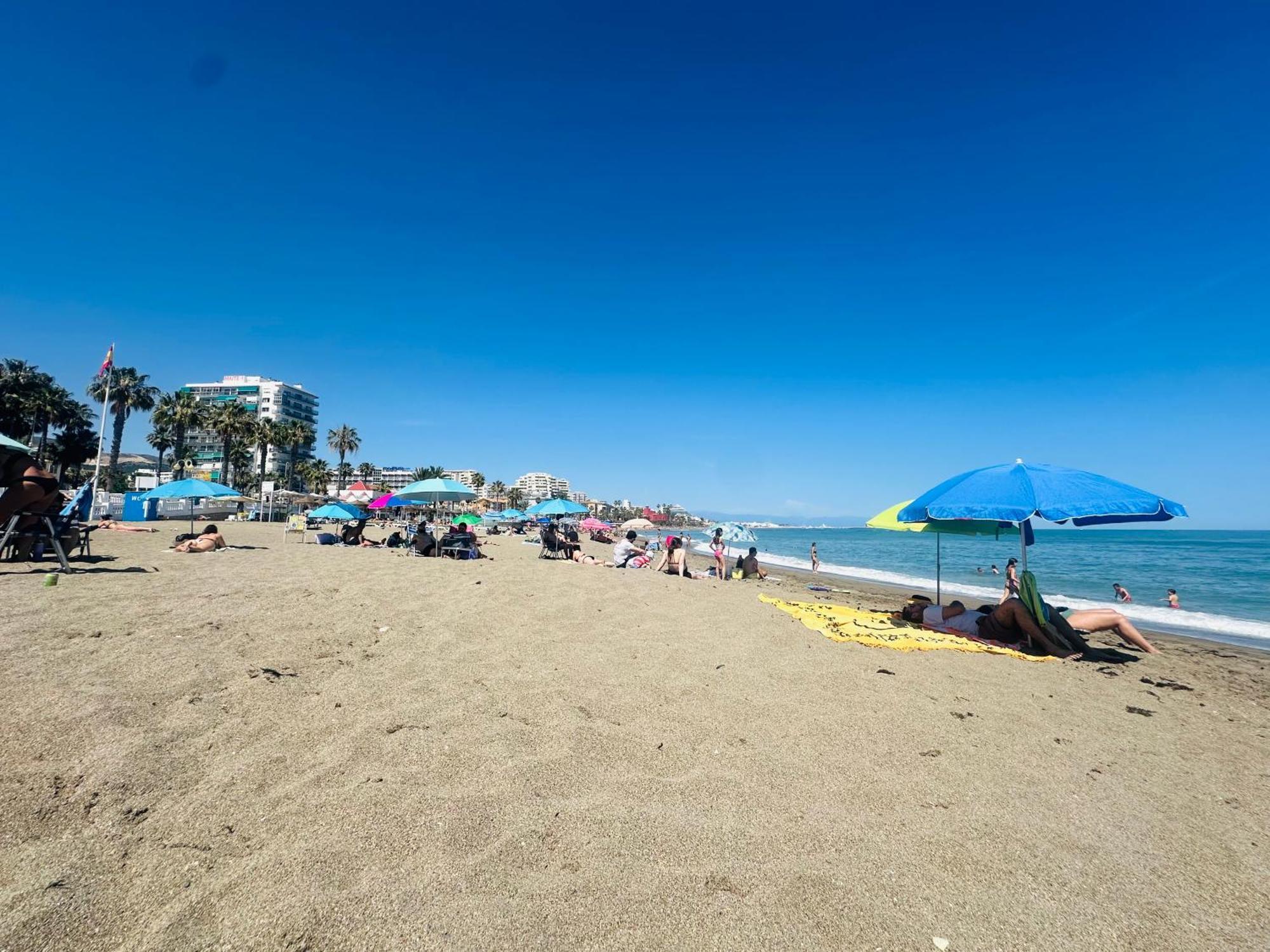 Victoria Luxury Beachfront Apartment In Benalmadena Costa المظهر الخارجي الصورة